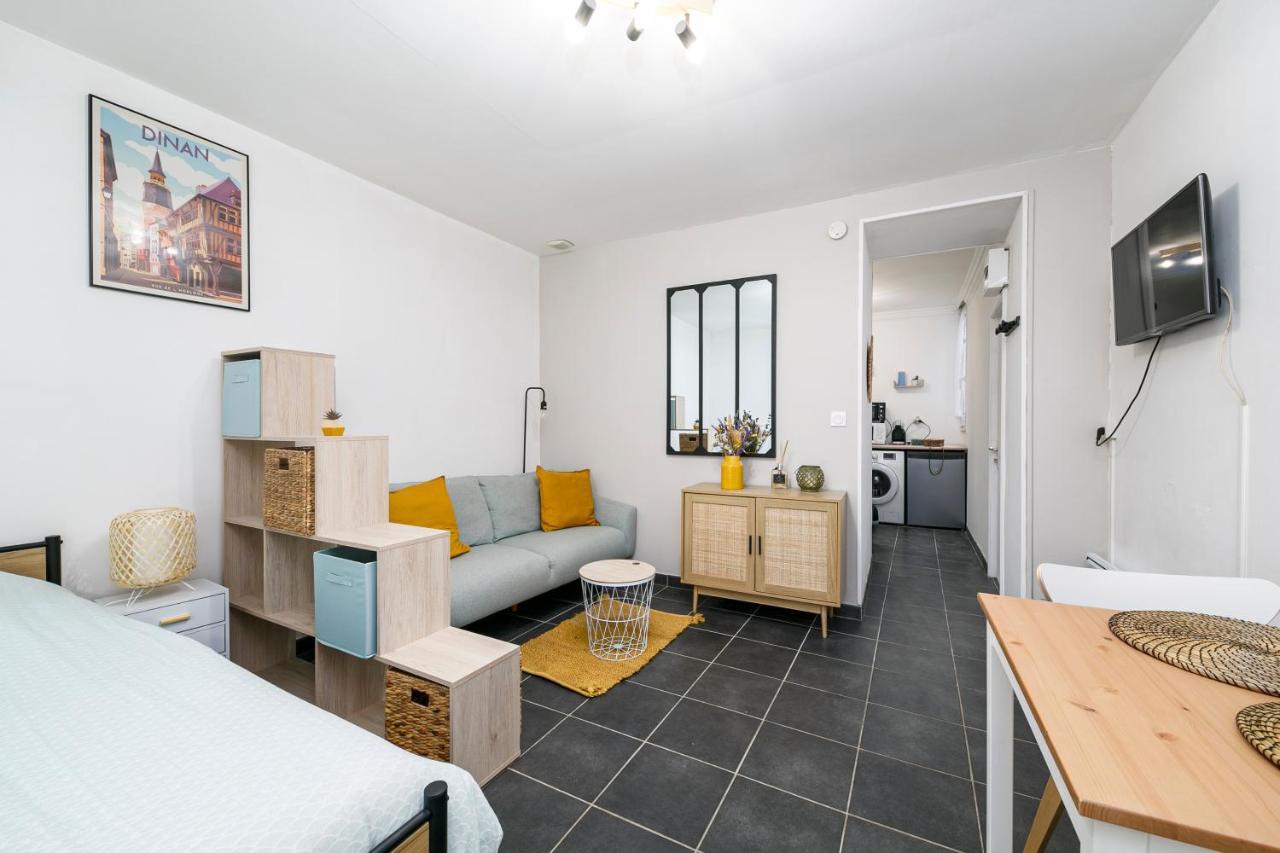 Agreable T1 Situe Au Centre Historique De Dinan Apartamento Exterior foto