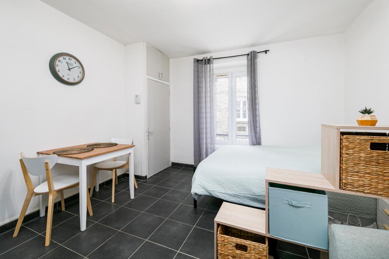 Agreable T1 Situe Au Centre Historique De Dinan Apartamento Exterior foto